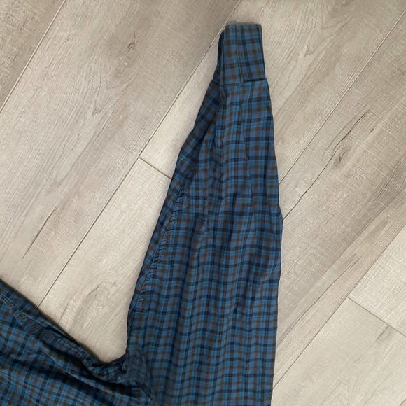 Orvis Button Up Shirt Mens Large Blue Green Flannel Outdoor Pocket Long Sleeve - Picture 2 of 8